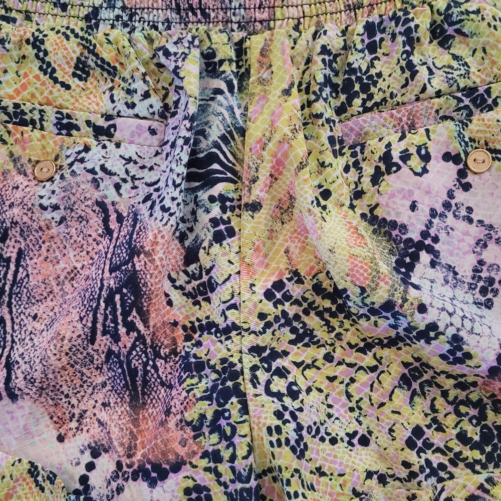 NWOT Shorts - Picture 8 of 11